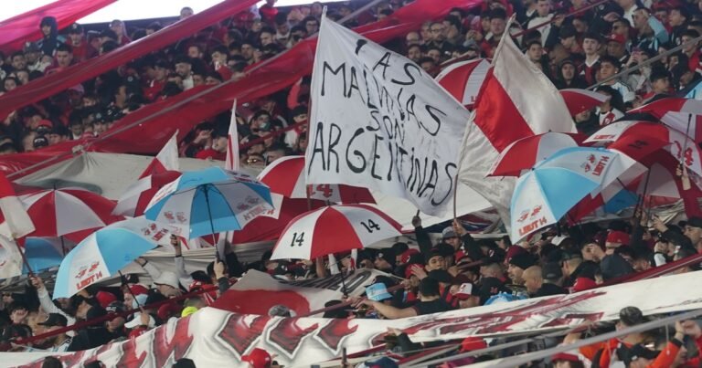 Monumental a full: la jugada del Subte que benefició a los hinchas de Tafi Viejo