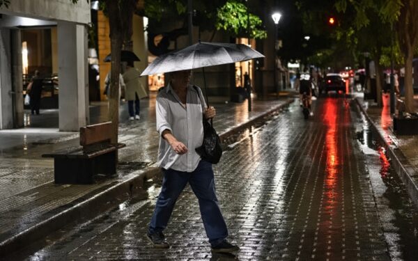 Tafi Viejo y Tucumán: La semana se tiñe de gris con fresco y lluvias