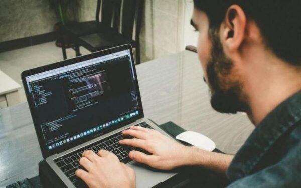 Tafí Viejo apuesta al empleo local con seis cursos gratuitos 100% virtuales