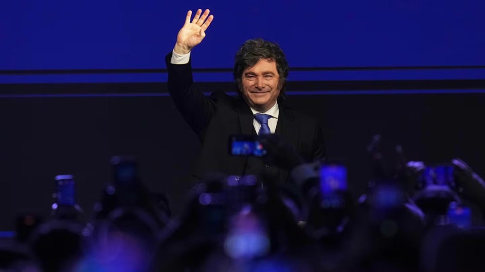 Milei aterriza en Madrid: un guiño a la derecha en plena campaña electoral