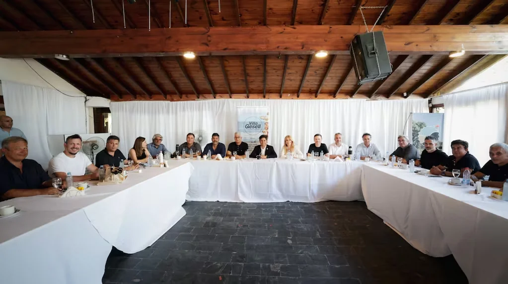 Kicillof impulsa el MDF y apunta a vencer a Milei en 2027