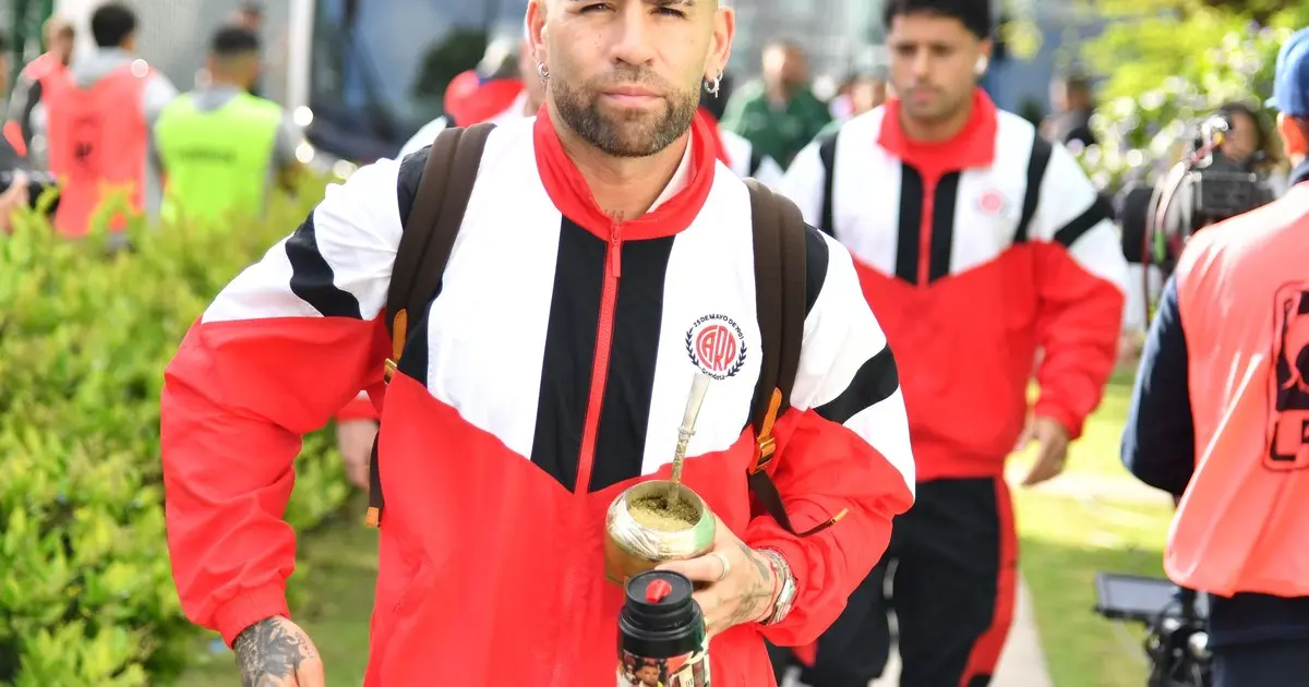 ¡Otamendi enciende la mecha! Su guiño a River antes del Superclásico
