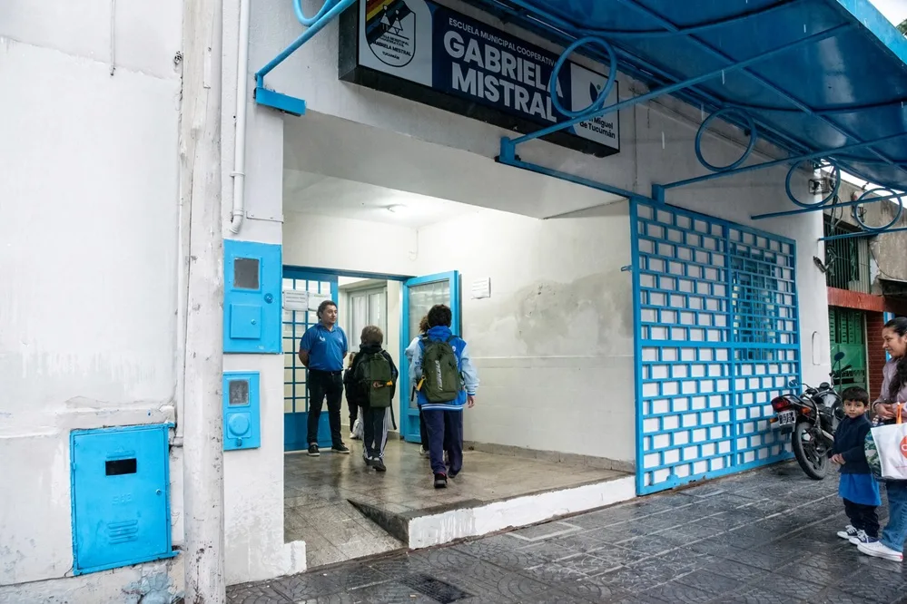 Concejo autoriza compra clave para la Gabriela Mistral, pero con candados