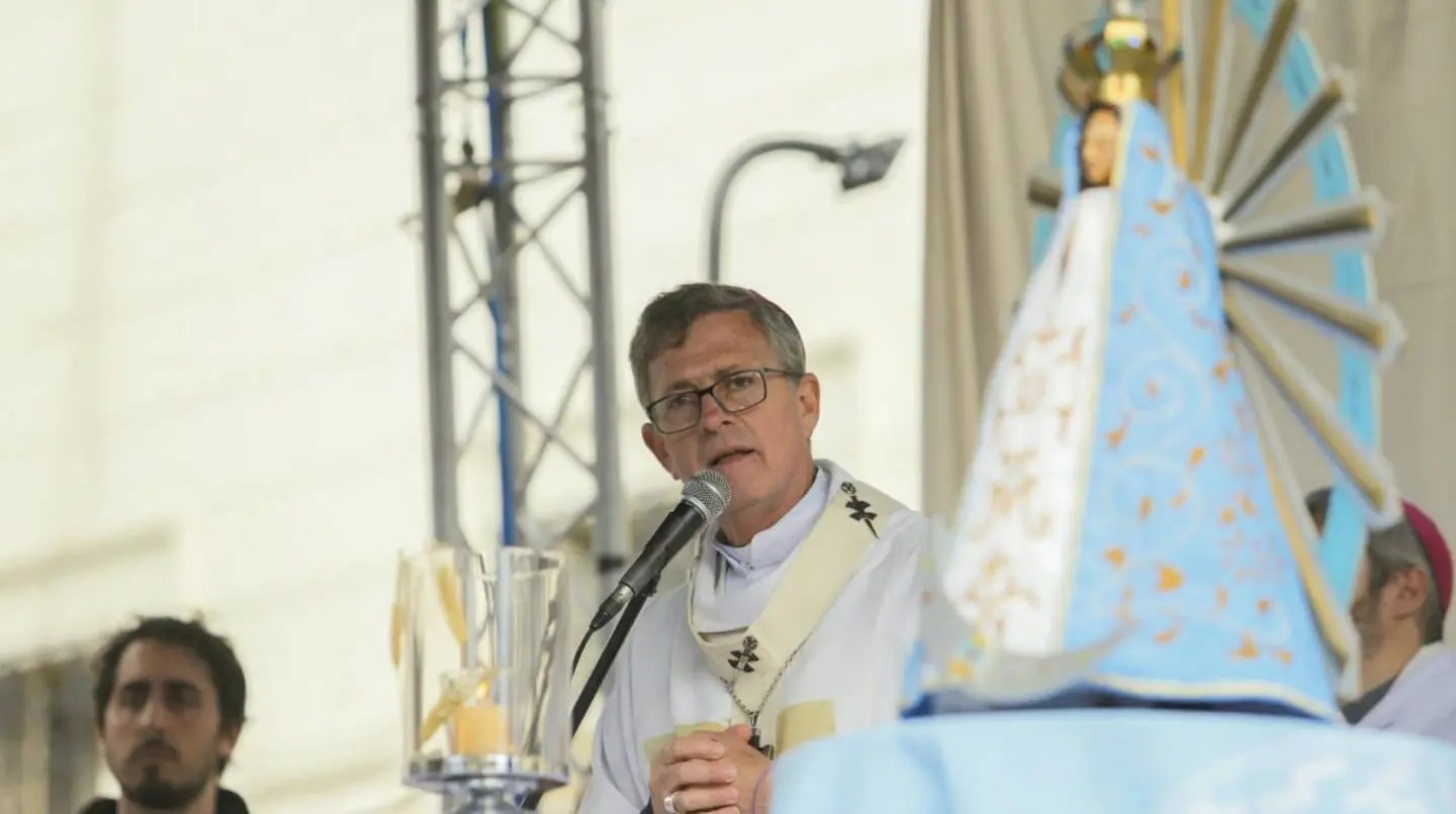 Arzobispo García Cuerva califica de “desafortunada” la amenaza de Milei a los periodistas