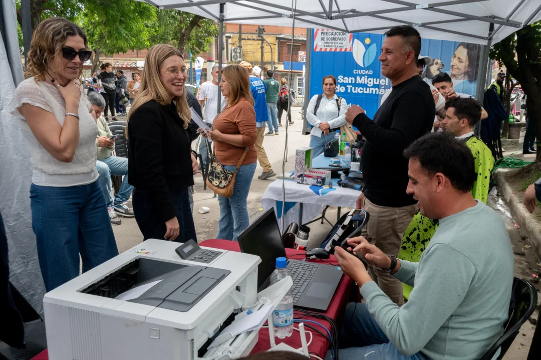 Operativo Integral lleva servicios gratuitos al barrio Independencia